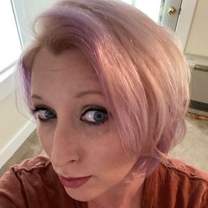 Meet your Posher, Melyssa